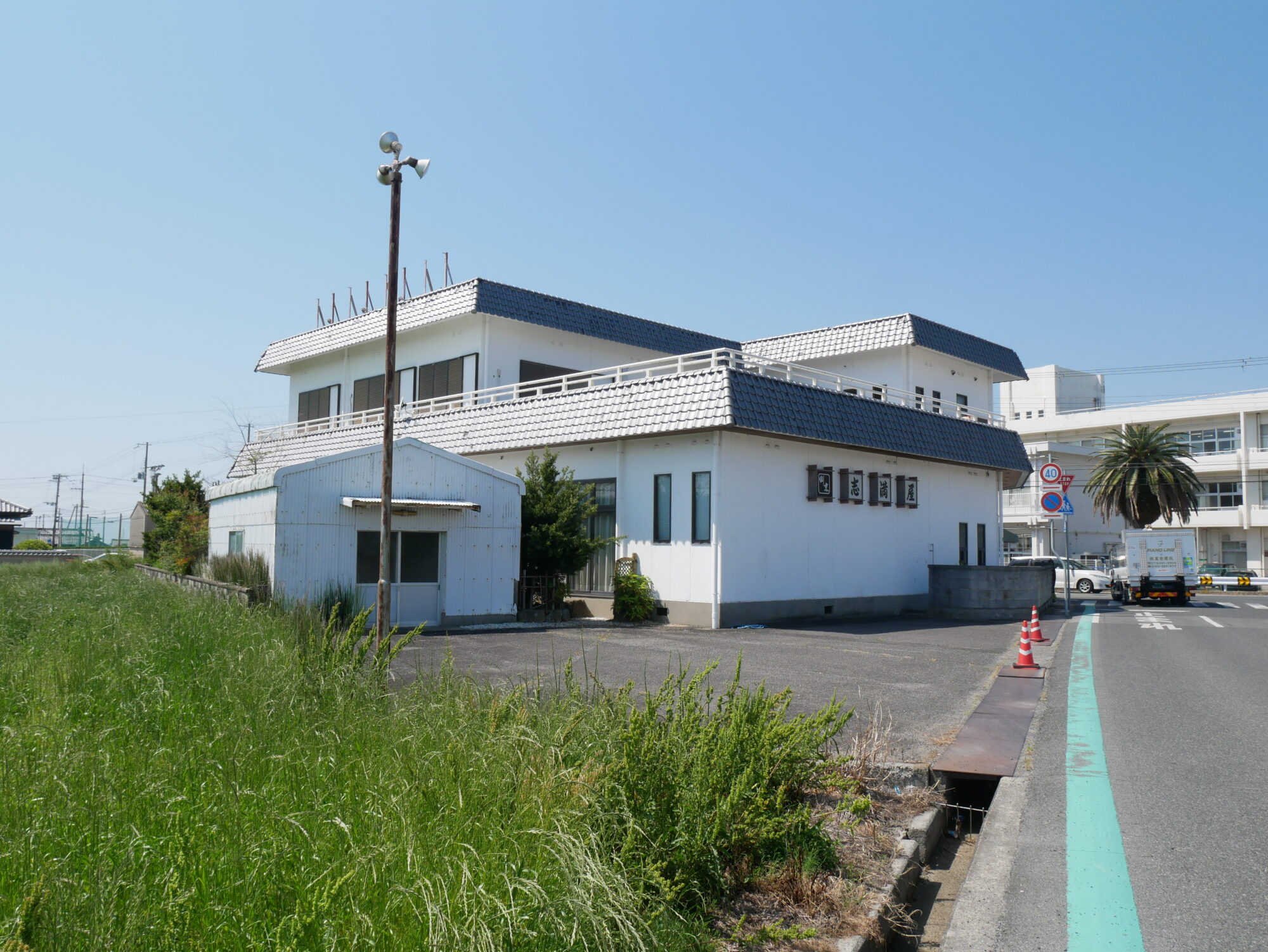 住宅付き100畳間の大広間がある料理店の写真(兵庫県南あわじ市)